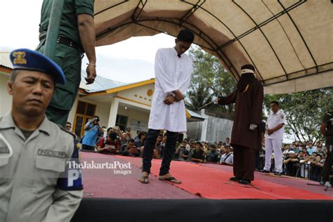 File Hukuman Cambuk Di Aceh By Hotli Simanjuntak The Jakarta Post Images