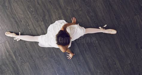 Portrait In The Splits Stock Photo Image Of Splits Flexible 19891538