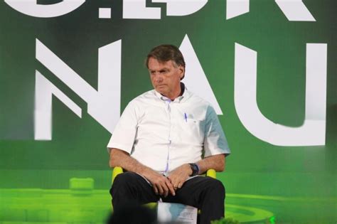 Em Manaus Pela Primeira Vez Na Campanha Bolsonaro Bate Em Governos