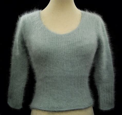 301 001 Woman S Angora Sweater