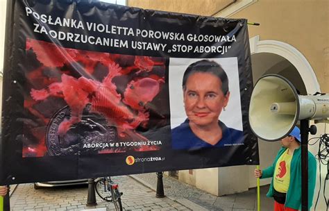 Pikieta pod biurem proaborcyjnej posłanki PiS w Opolu Strona Życia