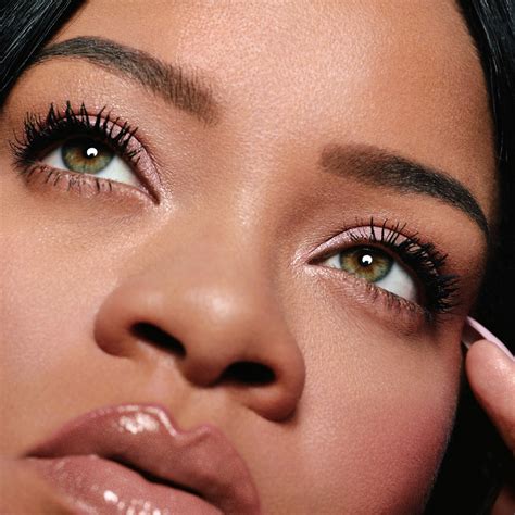 Hella Thicc Volumizing Mascara Máscara Volume Fenty Beauty By Rihanna