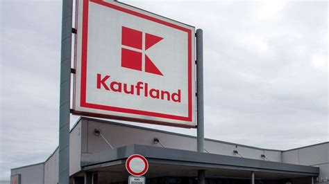 Kaufland Kundin Entsetzt Wie Mitarbeiterin Regal Einr Umt Absolut