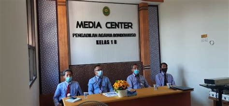 Presentasi Zona Integritas Menuju Wilayah Bebas Korupsi Pengadilan