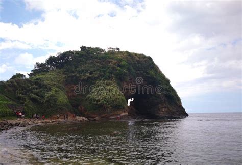 Bantay Abot Cave Seashore Editorial Stock Image Image Of Cave