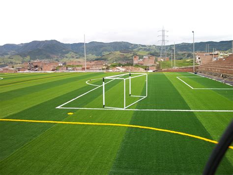 Grama Artificial Para Canchas De F Tbol Patios Y M S Comopa