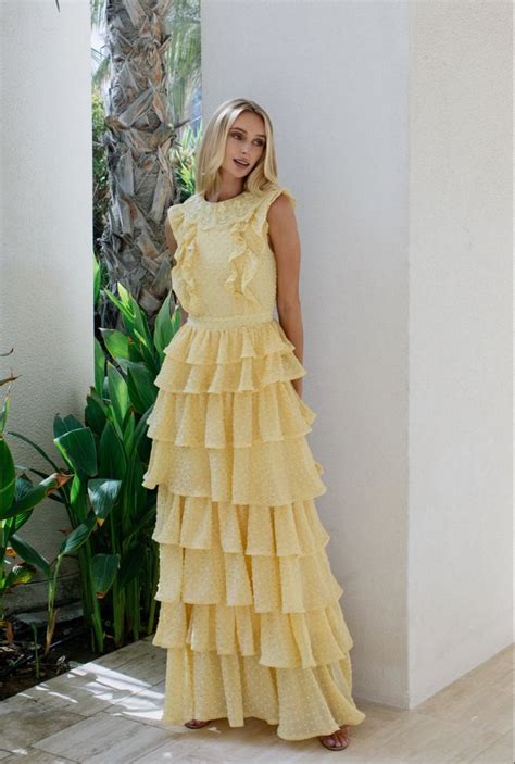 The sunset yellow dress - A beautiful showstopper | Prom dress ...