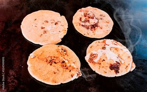 Salvadoran Pupusas