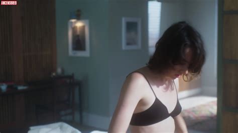 Manoela Aliperti Nude Pics Page 1