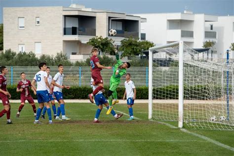 Rijeka pobijedila Hajduk Dinamo treći Kustić HNS stoji uz Olea kup