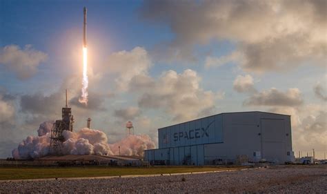 Spacexs Falcon 9 Successfully Launches Its First Classified Satellite