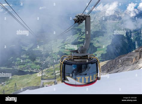 Schweiz Seilbahn Engelberg Fotos Und Bildmaterial In Hoher Aufl Sung