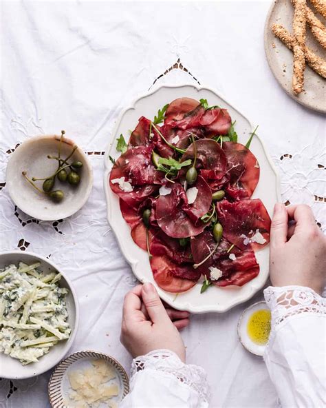 Bresaola Carpaccio •