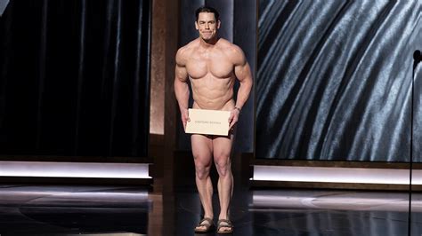 John Cena débarque nu sur scène aux Oscar 2024 en hommage au passé du show