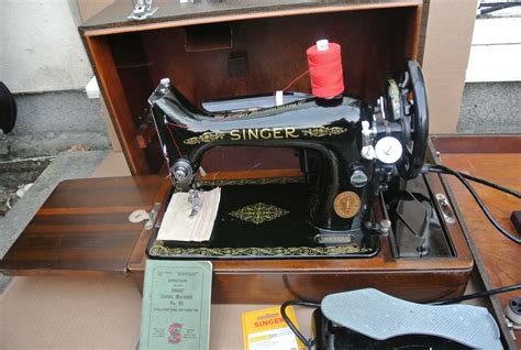 Beautiful Singer 99k Electric Vintage Sewing Machine Vintage Etsy Uk Old Sewing Machines