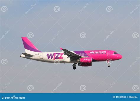 Wizzair Linii Lotniczej Samolot Zdjęcie Stock Editorial Obraz