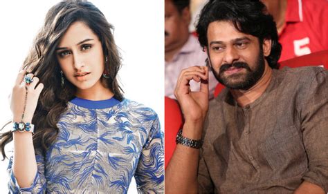 Prabhas Saaho Makes Shraddha Kapoor Very Happy | cinejosh.com