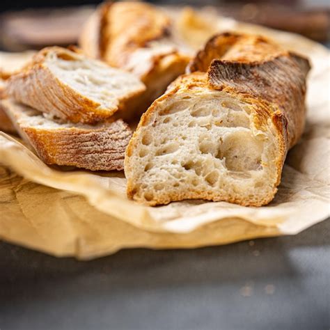 Baguete pão fresco farinha de trigo integral fermento refeição comida