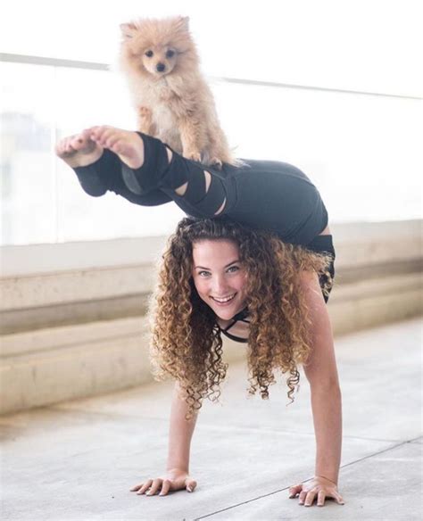 Sofie Dossi | Gymnastics poses, Gymnastics photography, Gymnastics pictures