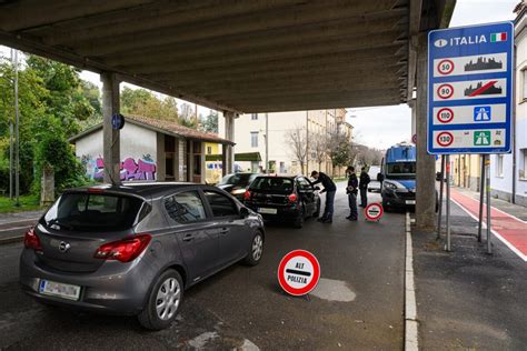 preberi si Italija spet podaljšala nadzor na meji s Slovenijo