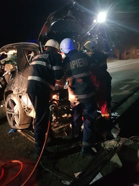 PRĂPĂD pe șosea Vezi filmul accidentul grav produs pe D N 18 pe raza