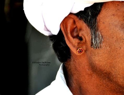 A Bishnoi Man The Earrings Symbolizes Caste And Status Jodhpur