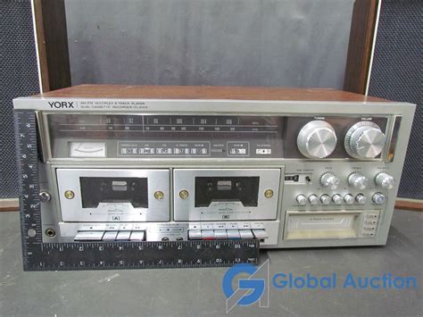 York Am Fm Multiplex Stero 8 Track Cassette With 2 Speakers Working