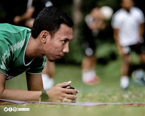 Pasca Operasi Kiper PSS Ega Rizky Mulai Latihan