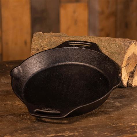 Petromax Skillet Met Twee Handvaten Fp30h Black And Blue BBQ