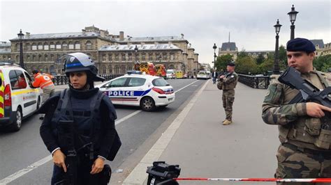 Attaque à La Préfecture De Police Détecter La Radicalisation Ne