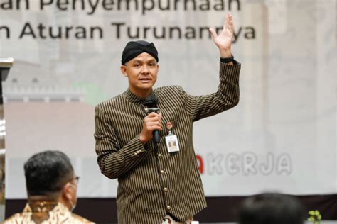 Sosialisasikan UU Ciptaker Ganjar Usul Ada Layanan Informasi Publik