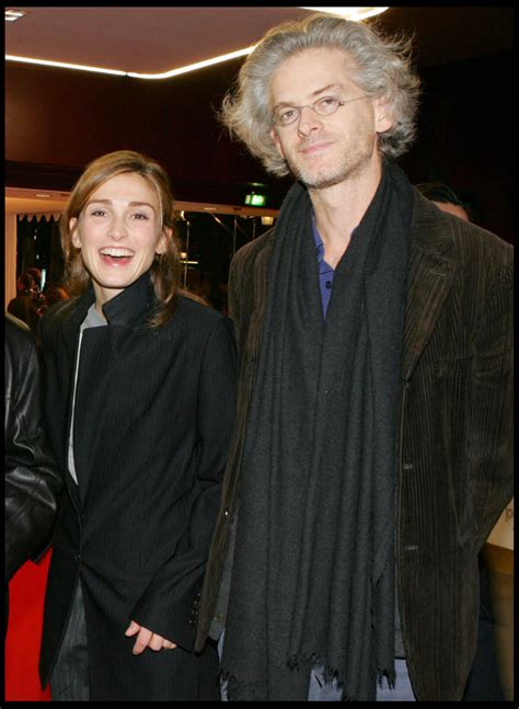 Photo Julie Gayet Et Son Mari Santiago Amigorena 1ere Du Film Un