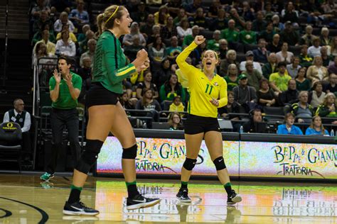 PHOTO GALLERY: Oregon vs. Oregon State Volleyball | KMTR