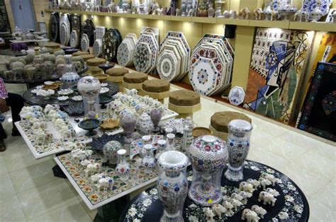 5 Best Emporiums In Agra To Buy Artefacts So Agra