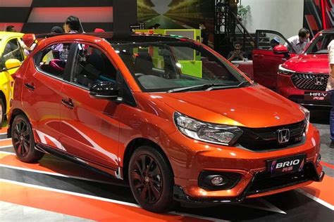 Cicilan Rp Jutaan Berikut Tabel Simulasi Kredit Honda New Brio Rs Cvt