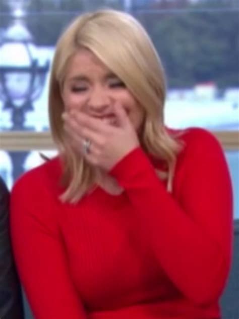 Holly Willoughby Splits This Morning Viewers By Laughing In Clown Craze