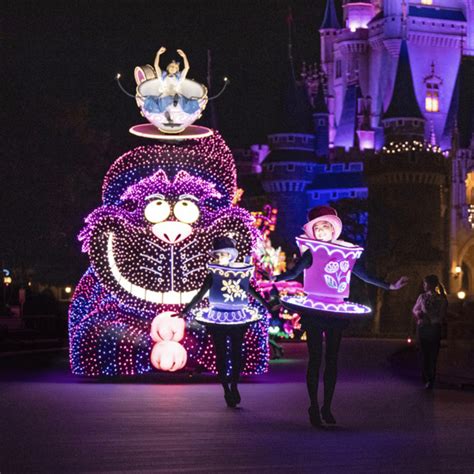 Tokyo Disneyland Electrical Parade Dreamlights 2024 - Alie Lucila