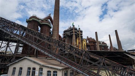 Man Mining Im Weltkulturerbe V Lklinger H Tte Am Start Aachener