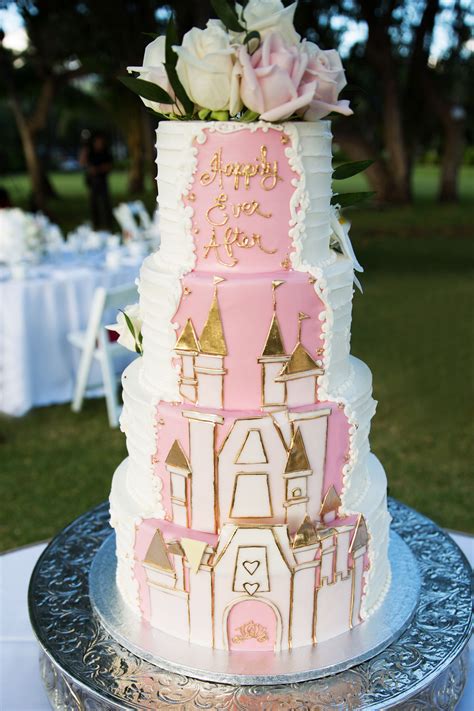 A Fairy Tale Cake Design From A Wedding At Aulani A Disney Resort