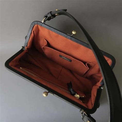 Plain Gama Hand Bag Round Black Yammart