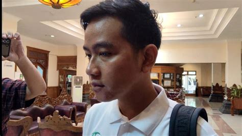 Gibran Pilih Ngantor Di Hari Pertama Kampanye Ini Katanya