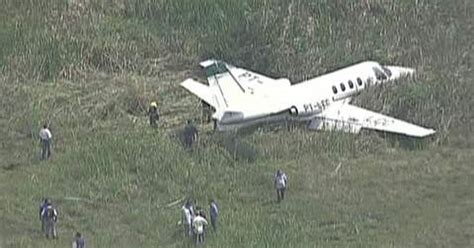 G1 Avião sai da pista em aeroporto na Zona Oeste do Rio dizem