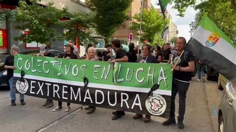 Mina CÁceres Más De 500 Personas Defienden El Ecologismo Y Dicen No A Las Minas En Cáceres