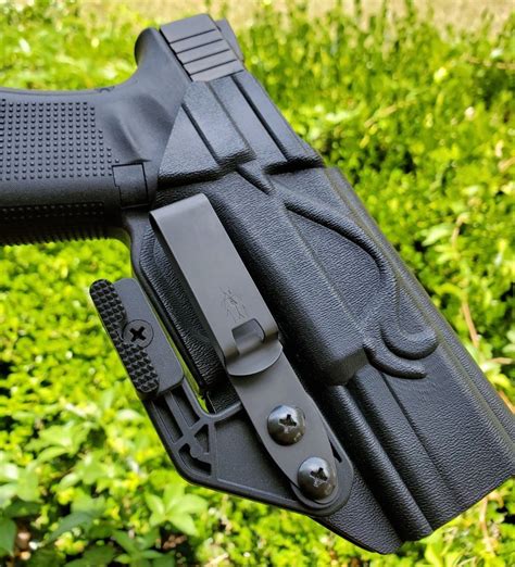 4 Of The Most Comfortable Iwb Concealed Carry Holsters