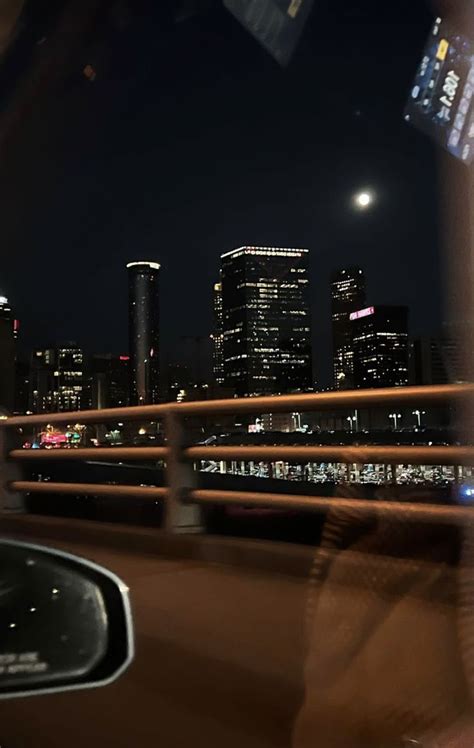 Pin by 𝓙 on view in 2022 Late night drives City view night Chicago