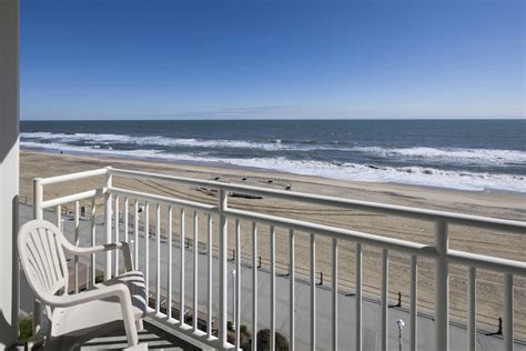 Courtyard by Marriott Virginia Beach Oceanfront South Virginia Beach ...