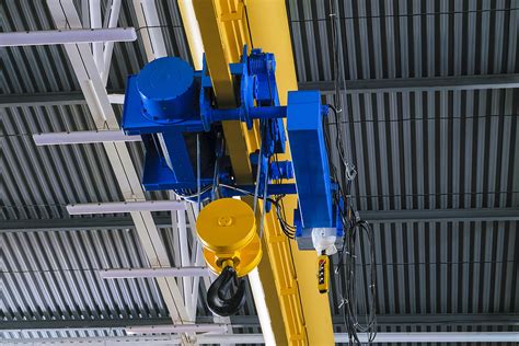 Monorail Hoist Systems: Are They Right For Your Business?