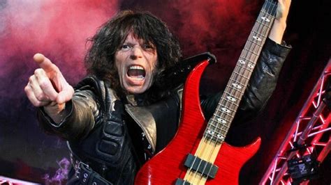 RUDY SARZO Announces Return To QUIET RIOT Metal Addicts