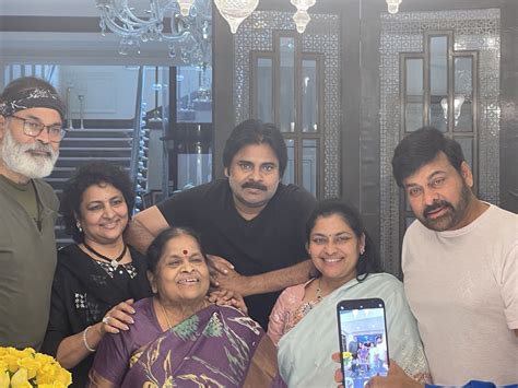 Chiranjeevi Celebrates His Mother Birthday | cinejosh.com