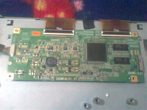 LCD тв китай экран чёрный подсветка горит звук идёт